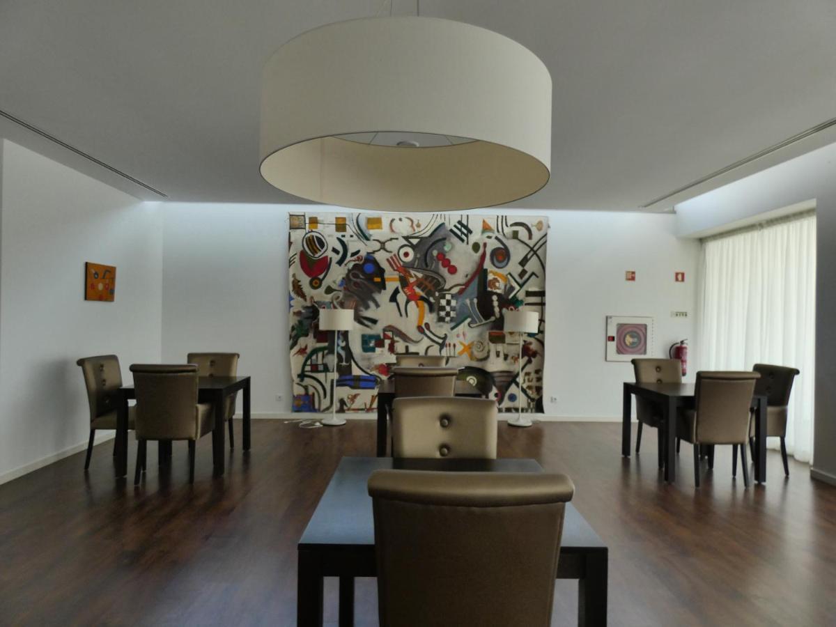 Hotel Vila D'โอบิดอส ภายนอก รูปภาพ